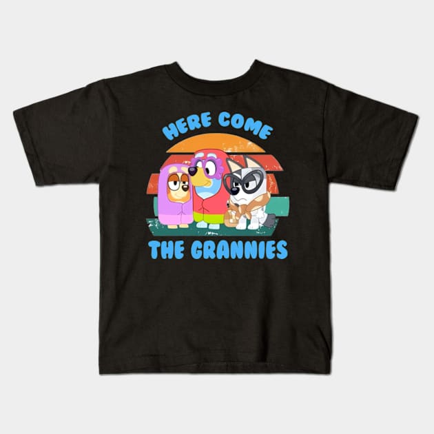 Here come the grannies - Retro Kids T-Shirt by Instocrew